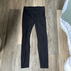 Lululemon leggings with pockets